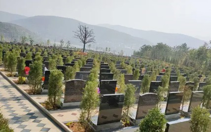 中秋節(jié)期間，西安壽陽(yáng)山墓園正常辦理各項(xiàng)業(yè)務(wù)