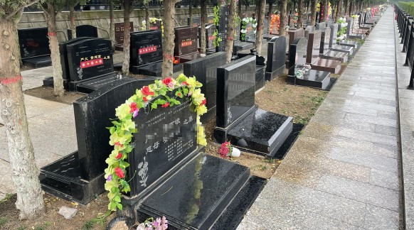 西安雙人公墓價(jià)格表，各地墓地價(jià)格是多少